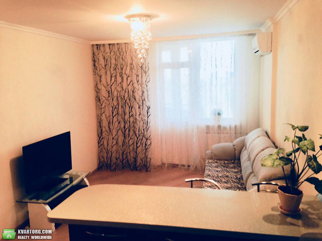 Rent out 2-room apartment. Киев,  Вильямса — photo 6
