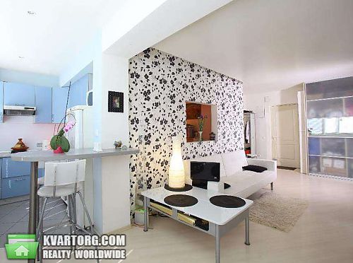 Rent out 2-room apartment. Киев, Политехническая — photo 1