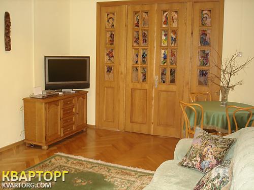 Rent out 3-room apartment. Киев,  Крутой спуск — photo 2