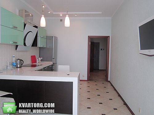 Rent out 2-room apartment. Киев,  Щорса — photo 2