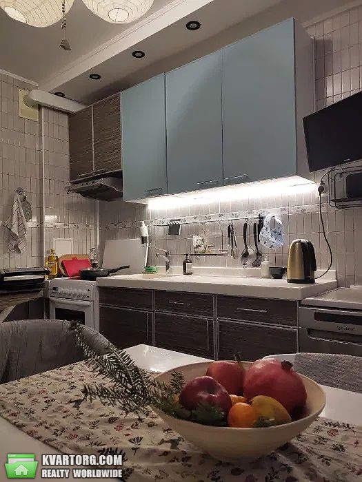 Sell 2-room apartment. Киев,  Верховинца — photo 1