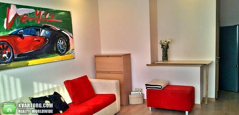 Rent out 2-room apartment. Киев,  Волошская — photo 2