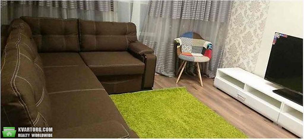 Rent out 3-room apartment. Киев,  Боженко — photo 1