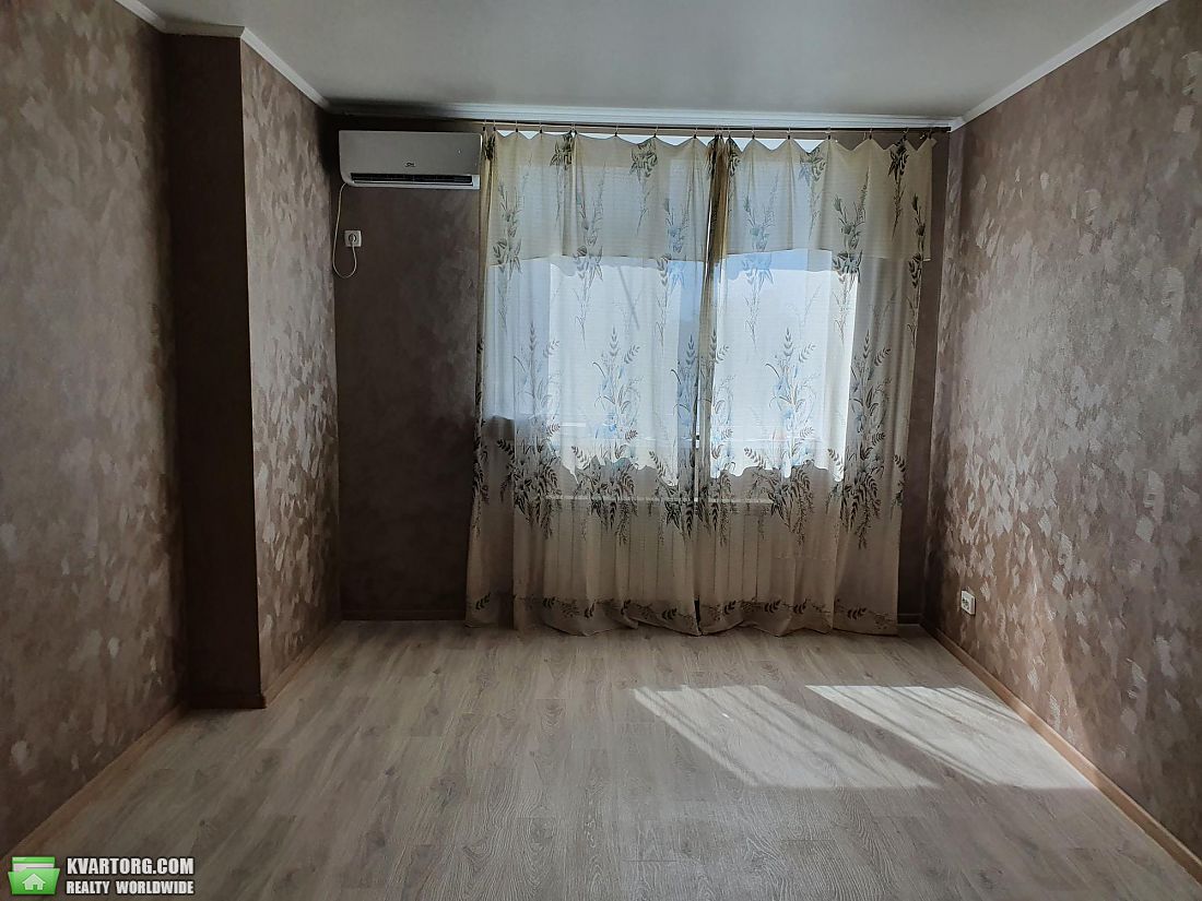 Sell 1-room apartment. Киев, Нивская — photo 1