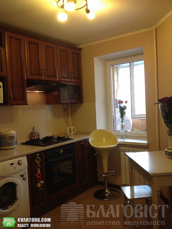 Sell 1-room apartment. Киев,  Дмитриевская — photo 9