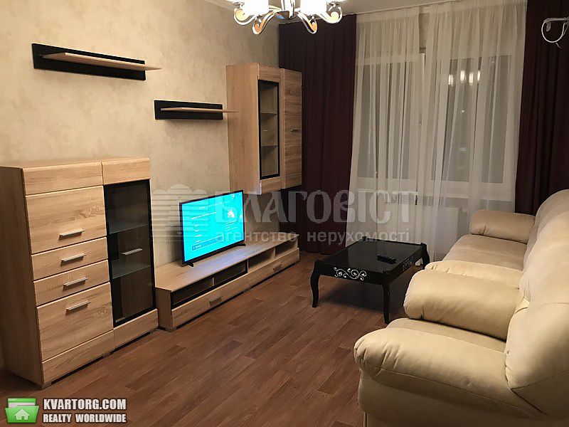 Rent out 2-room apartment. Киев, Софии Русовой — photo 1