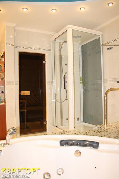 Rent out 5-room apartment. Киев,  Героев Сталинграда пр — photo 10