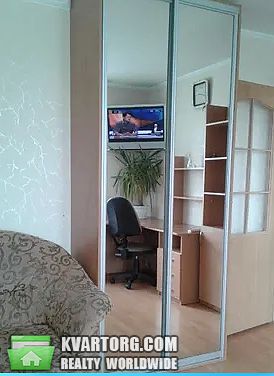 Rent out 2-room apartment. Киев, Боггоутовская — photo 8