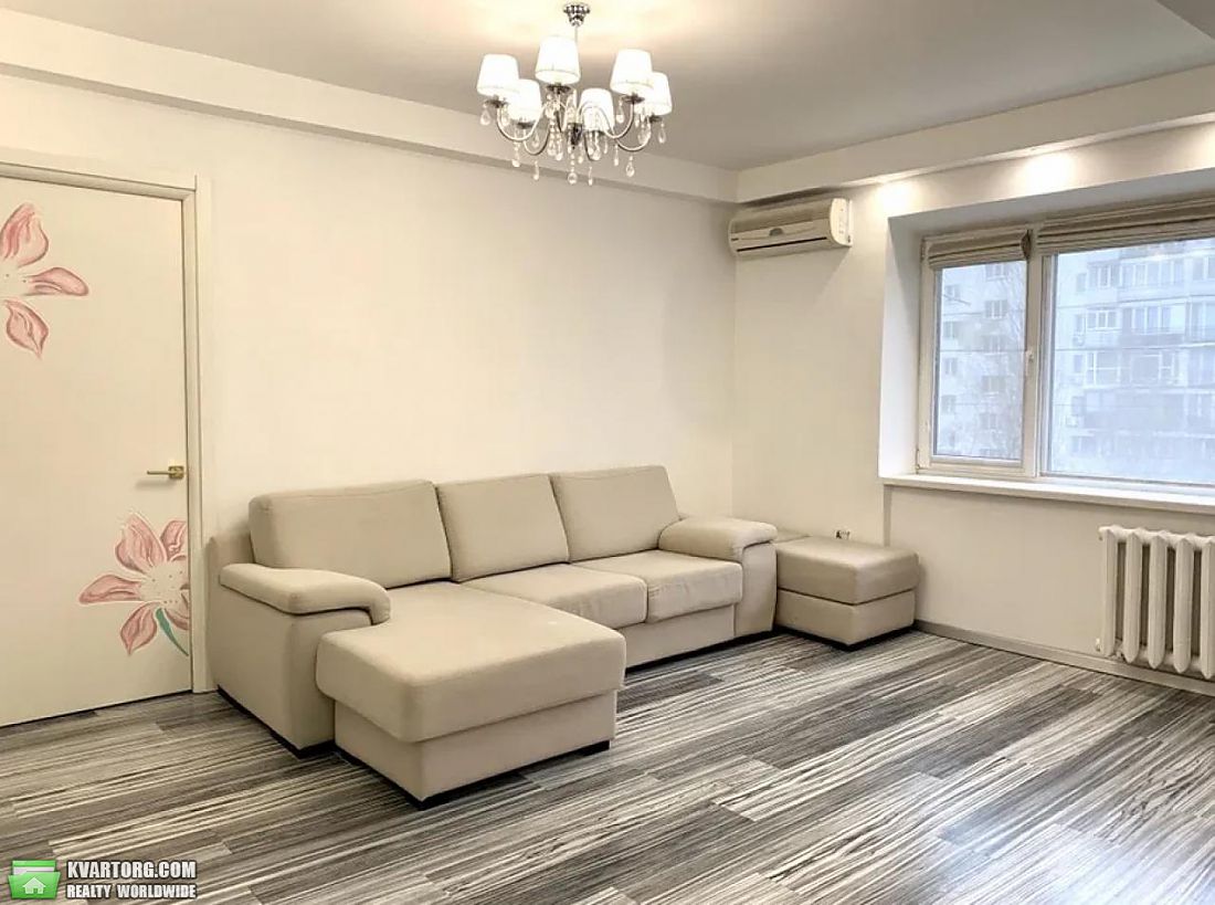 Rent out 2-room apartment. Киев,  Леси Украинки бул — photo 1