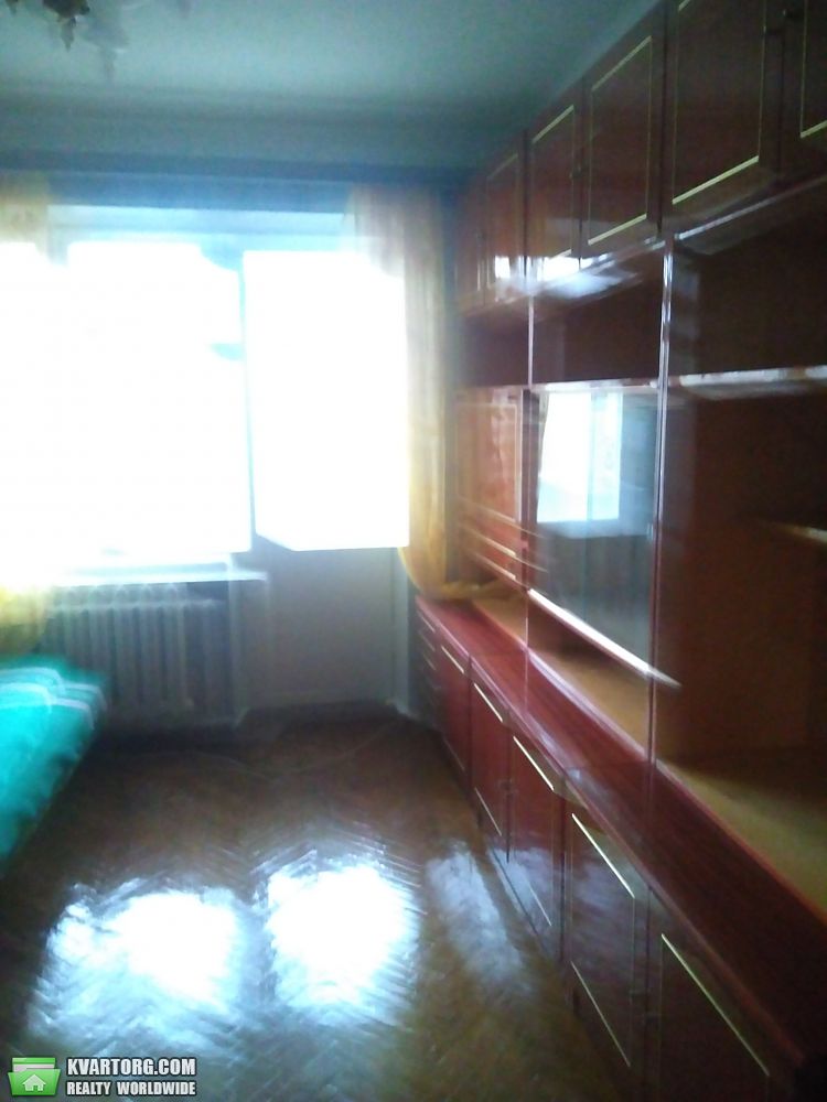 Rent out 2-room apartment. Киев,  Перова бул — photo 1