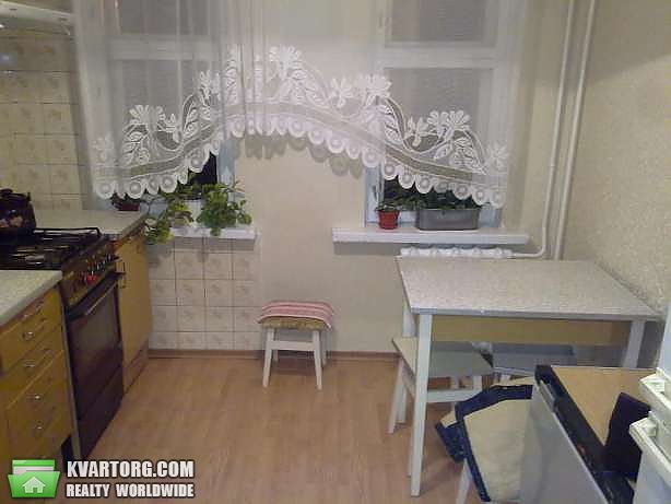 Rent out 3-room apartment. Киев,  Константиновская — photo 4