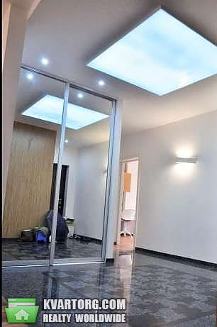 Rent out 3-room apartment. Киев,  Мишуги — photo 1