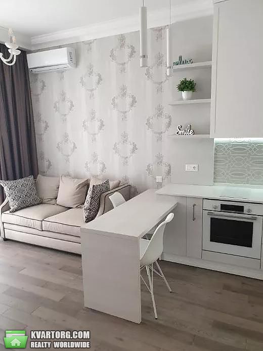 Rent out 1-room apartment. Киев, ул. Филатова — photo 1