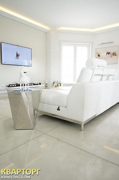 Sell house. Киев, Белогородка — photo 1