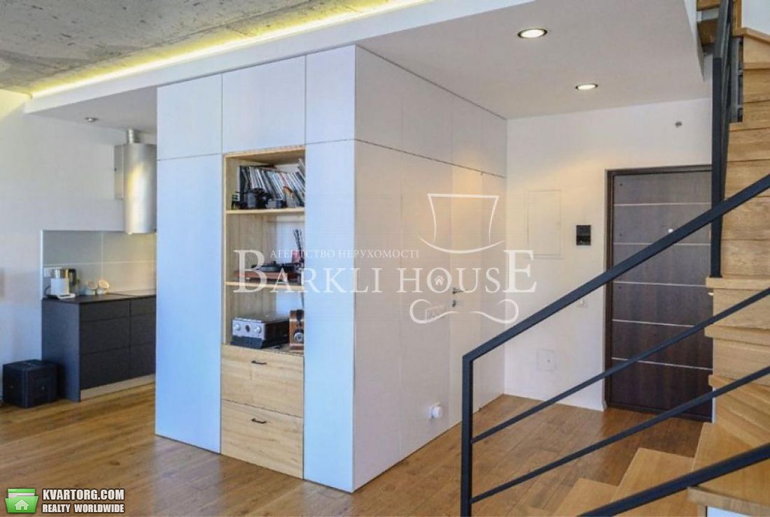 Rent out 3-room apartment. Киев, Регенераторная — photo 9
