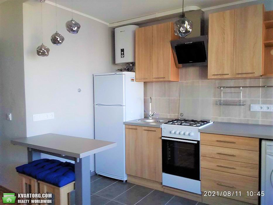 Rent out 1-room apartment. Киев,  Бастионный пер — photo 1