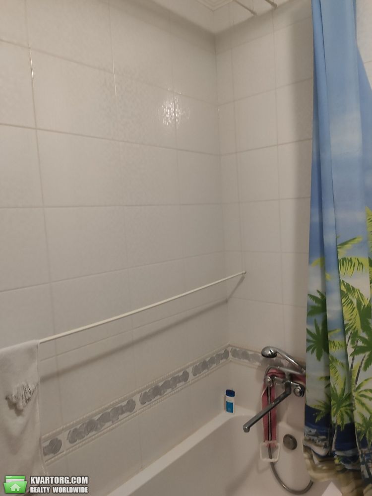 Rent out 1-room apartment. Киев, Мартиросяна — photo 8