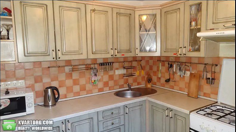 Rent out 2-room apartment. Киев,  Дмитриевская — photo 1