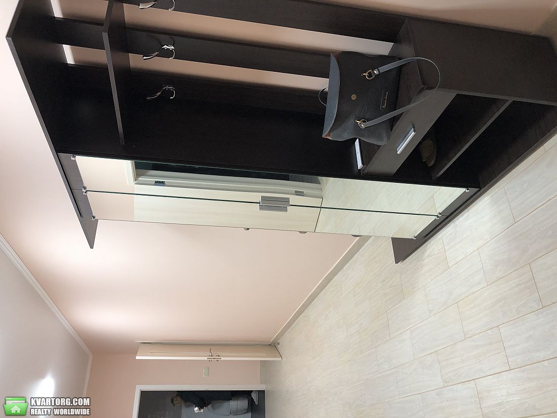 Rent out 2-room apartment. Киев, Малевича Казимира — photo 8