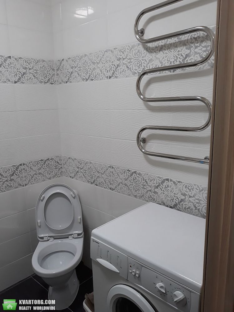 Rent out 1-room apartment. Киев,  Львовская — photo 9