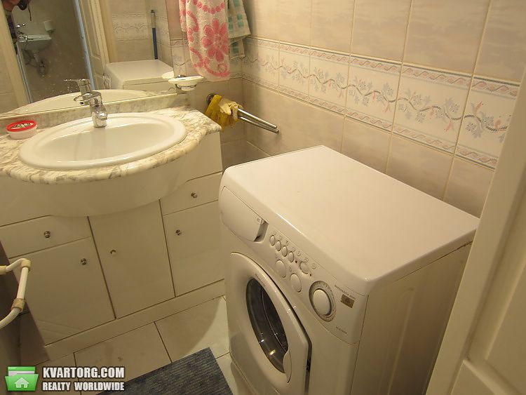 Rent out 2-room apartment. Киев,  Мазепы — photo 6