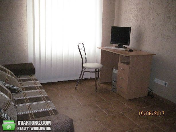 Rent out 1-room apartment. Киев,  Крейсера Авроры — photo 2