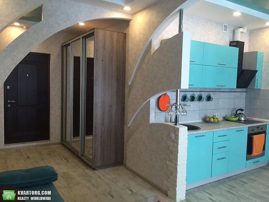 Rent out 1-room apartment. Киев, Луценко ул. — photo 3