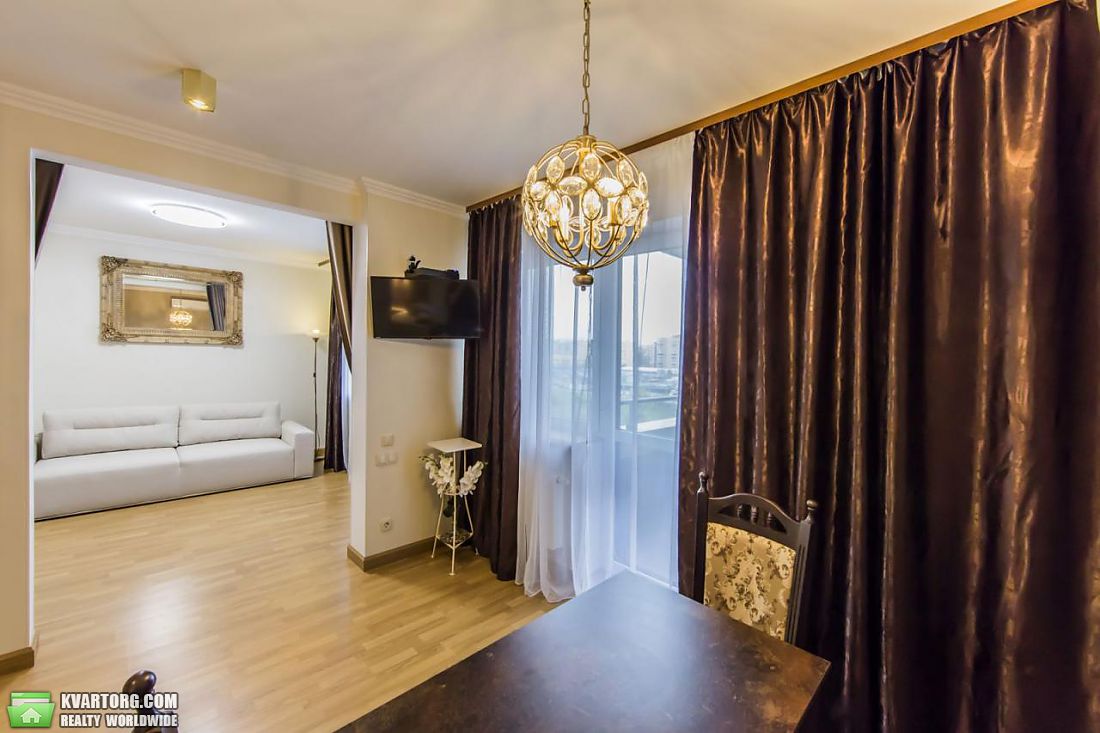 Rent out 2-room apartment. Киев,  Оболонский пр — photo 2