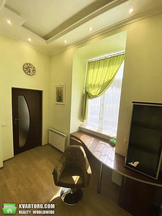 Rent out 1-room apartment. Львов, Валова — photo 4