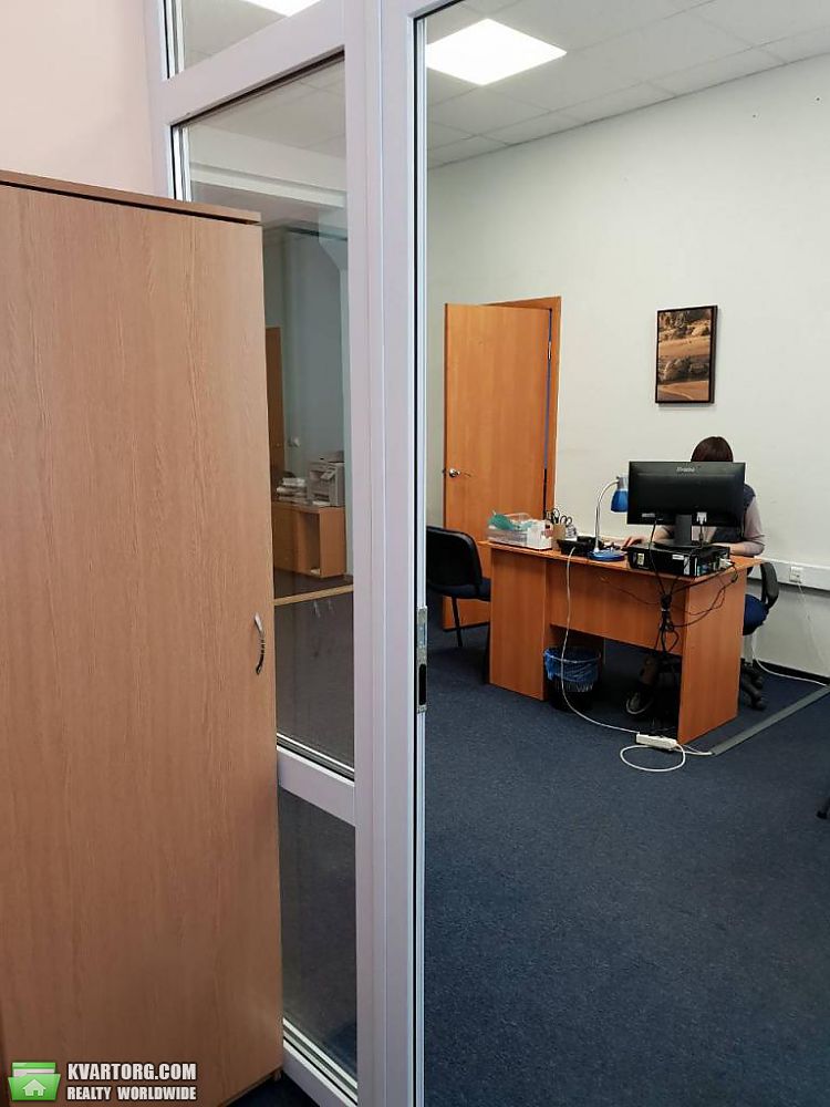 Rent out office. Киев, Коновальца — photo 2