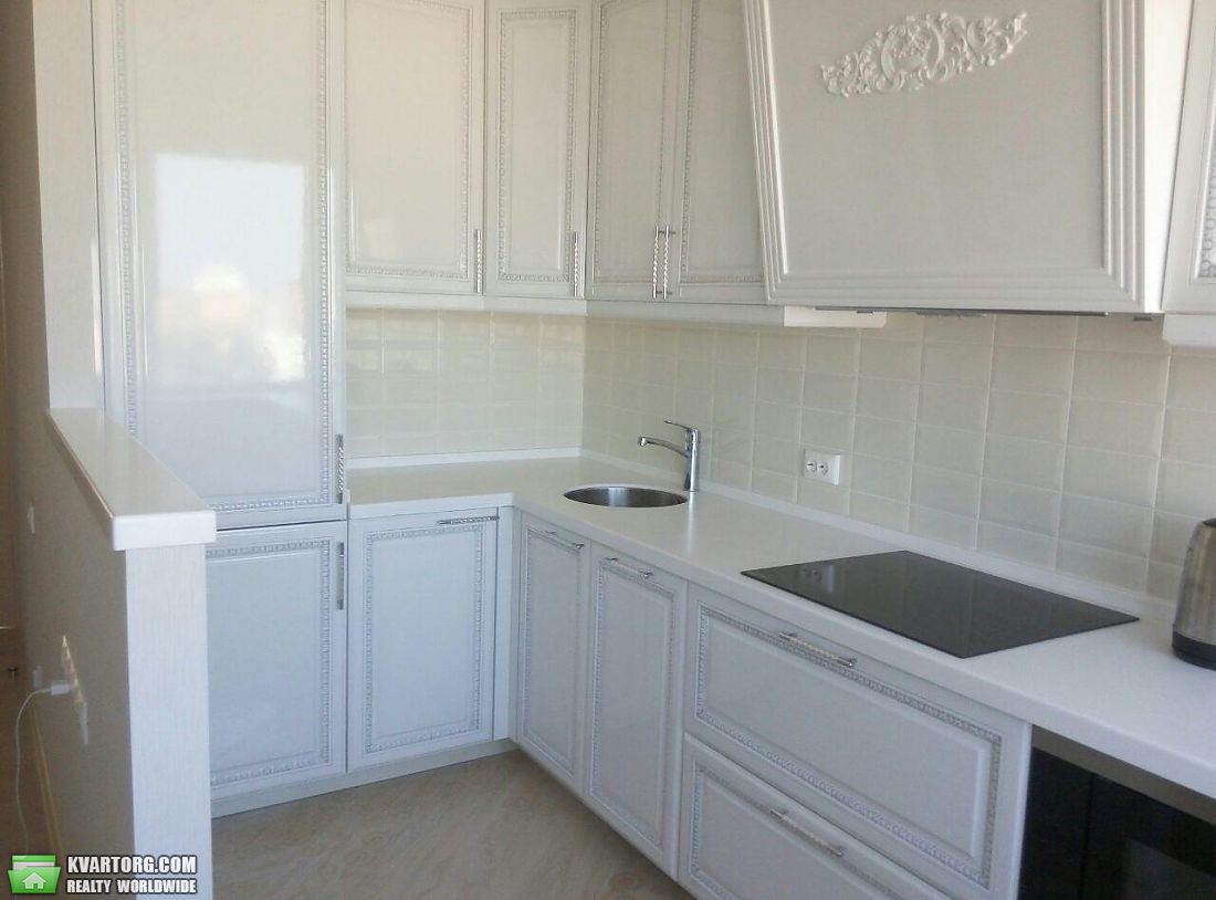 Rent out 3-room apartment. Киев,  Ирининская — photo 3