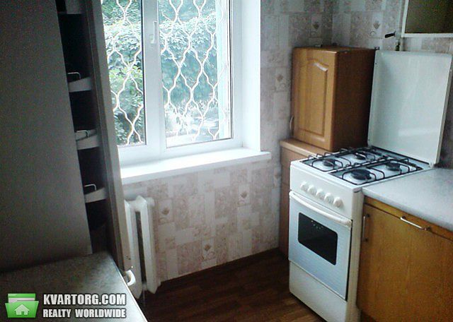 Rent out 2-room apartment. Киев,  Миропольская — photo 4