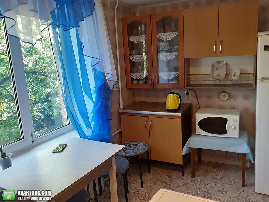 Rent out 3-room apartment. Киев,  Леси Украинки бул — photo 3