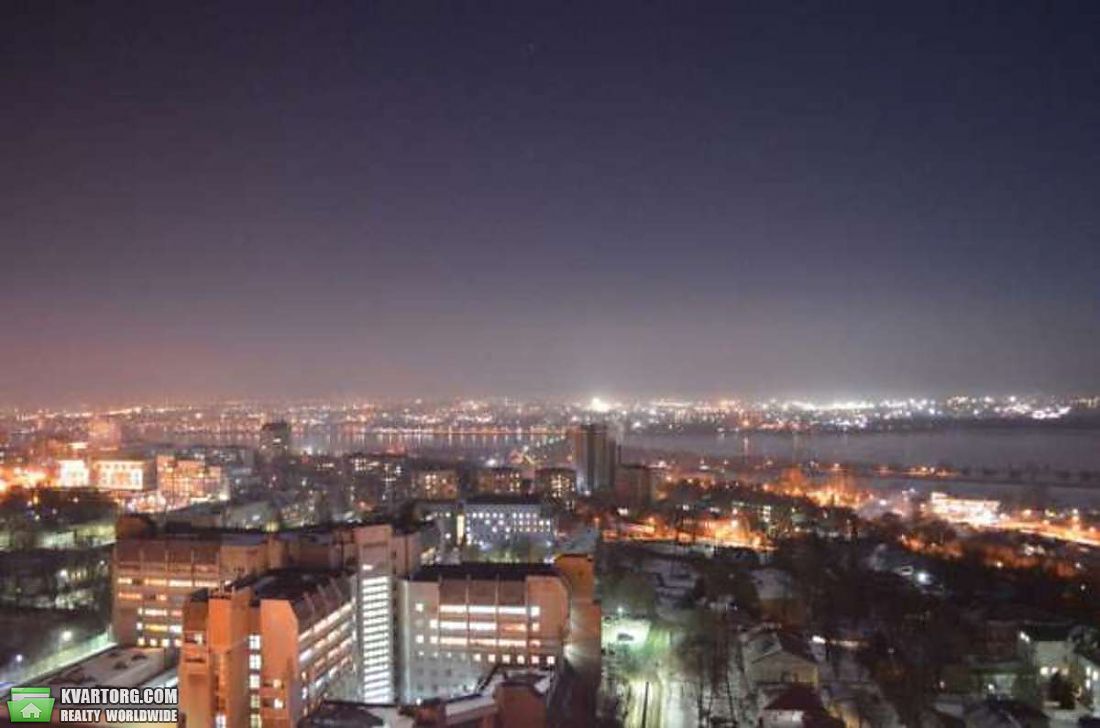 Sell 4-room apartment. Днепропетровск, Карла Маркса — photo 1