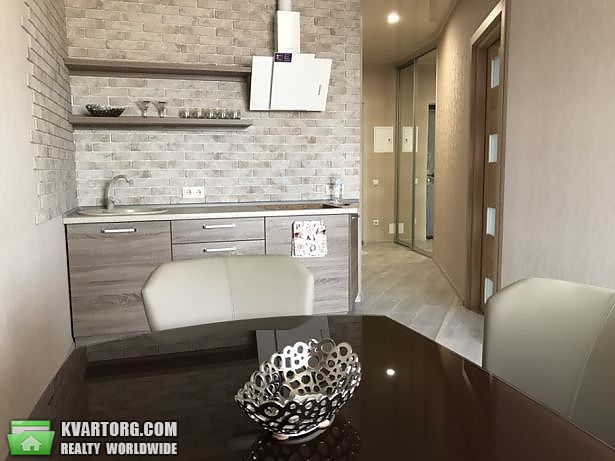 Rent out 1-room apartment. Киев,  Демиевская — photo 1