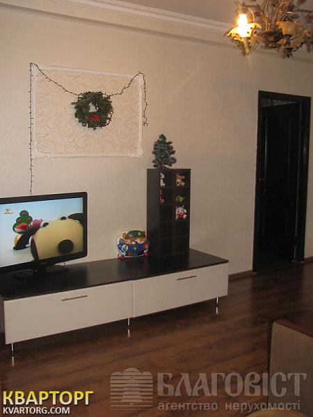 Sell 2-room apartment. Киев,  40-летия Октября просп — photo 4