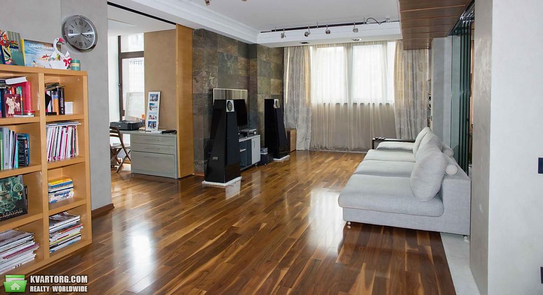 Sell 3-room apartment. Киев,  Драгомирова — photo 2