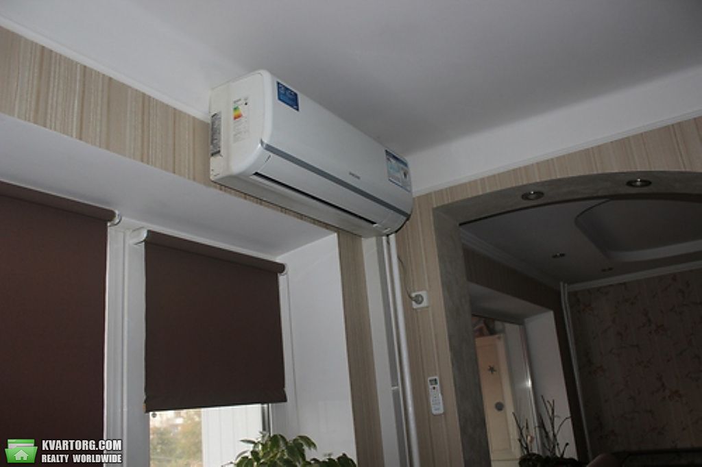 Sell 2-room apartment. Киев,  Карбышева — photo 2