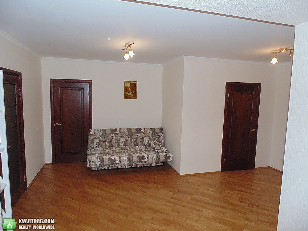 Rent out 3-room apartment. Киев,  Кадетский Гай — photo 8