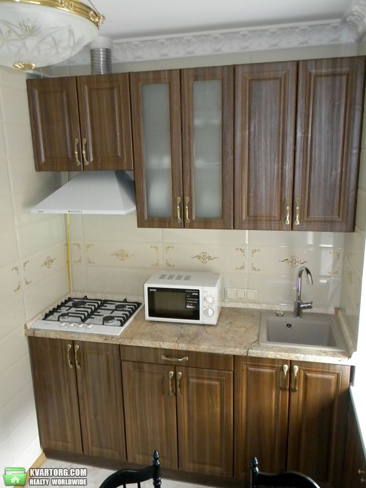 Rent out 3-room apartment. Киев, Б.Хмельницкого — photo 2