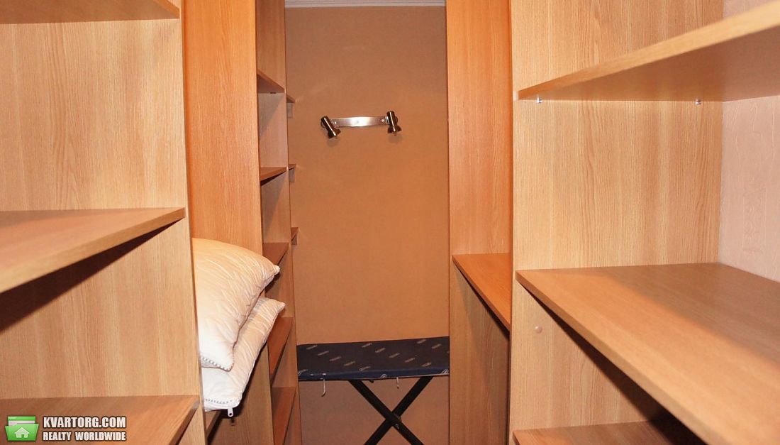Sell 2-room apartment. Киев,  Никольско-Слободская — photo 1