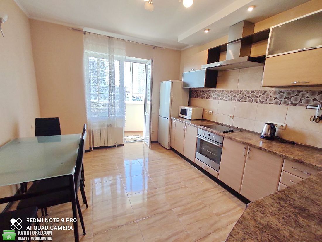Rent out 2-room apartment. Киев,  Голосеевская — photo 1