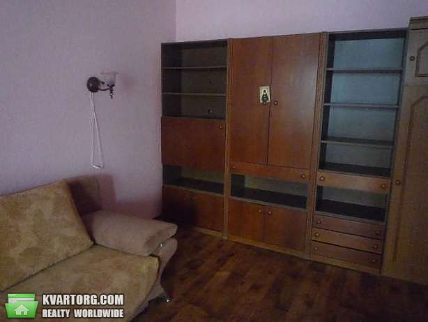Rent out 2-room apartment. Киев,  Гмыри — photo 1