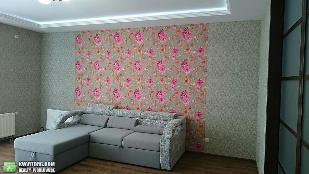 Rent out 2-room apartment. Киев, Регенераторная — photo 3