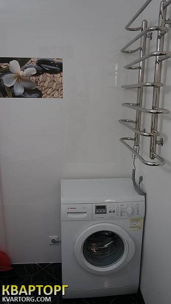 Rent out 2-room apartment. Киев,  Кадетский Гай — photo 9