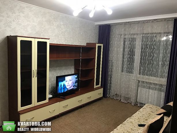Rent out 2-room apartment. Киев,  Каблукова — photo 3