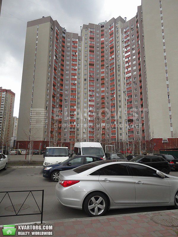 Sell 3-room apartment. Киев,  Урловская — photo 1