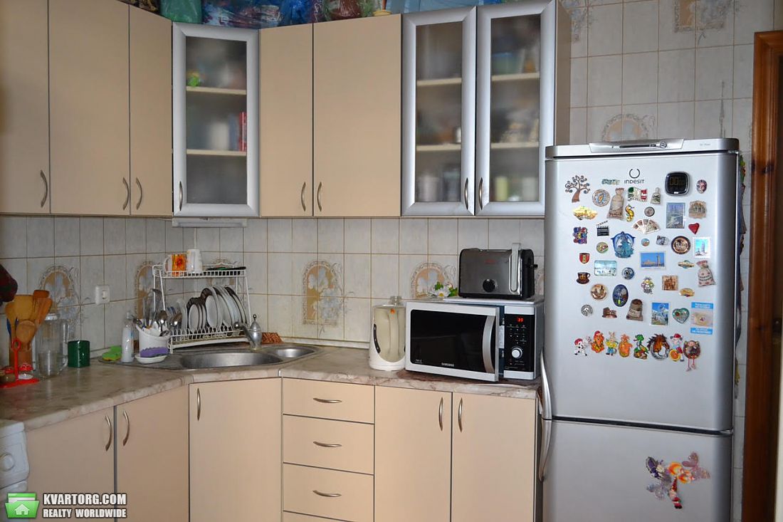 Rent out 2-room apartment. Киев,  Порика — photo 3