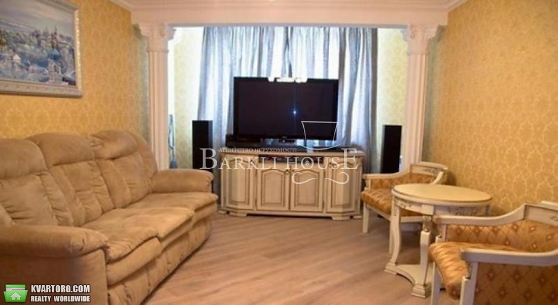 Rent out 4-room apartment. Киев,  Днепровская наб — photo 2