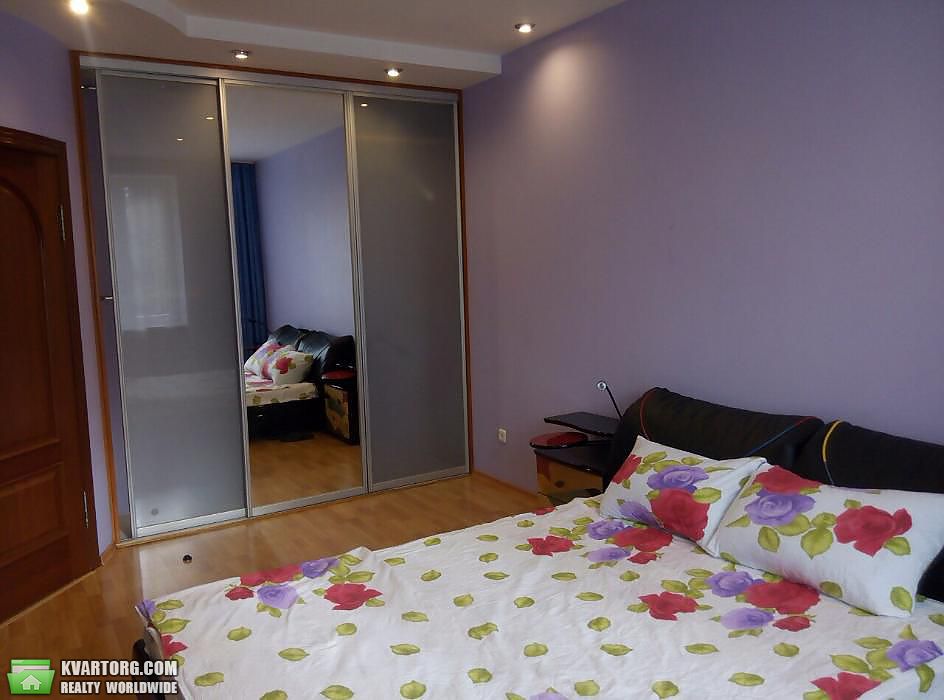 Sell 3-room apartment. Киев,  Лабораторный пер — photo 1